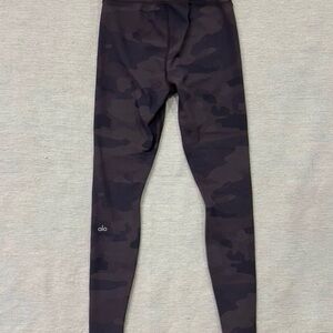 Alo Black Camo Leggings